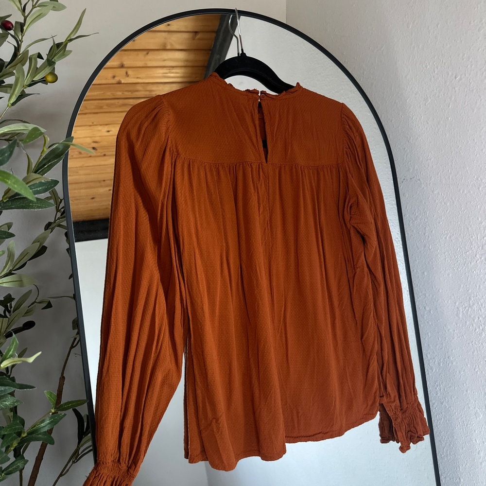 Women's Rust Top - Picture 2 of 5